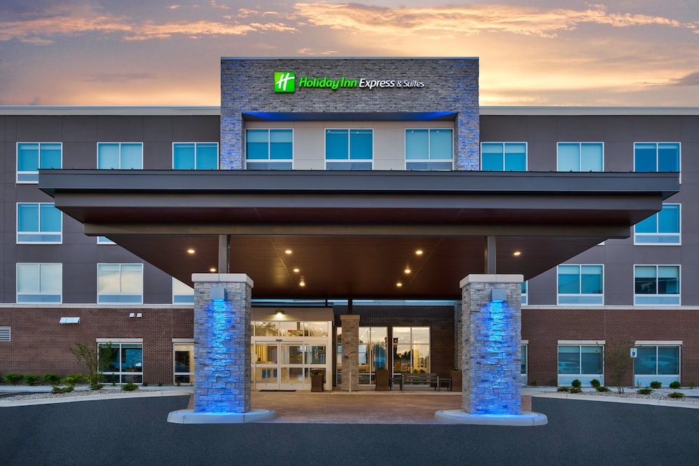 Holiday Inn Express & Suites Grand Rapids Airport South by IHG - photo 31