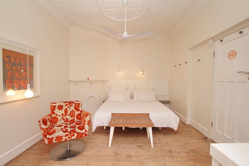 motel Mi Pi CHi — 4-Star Luxury Hotel in Johannesburg, South Africa