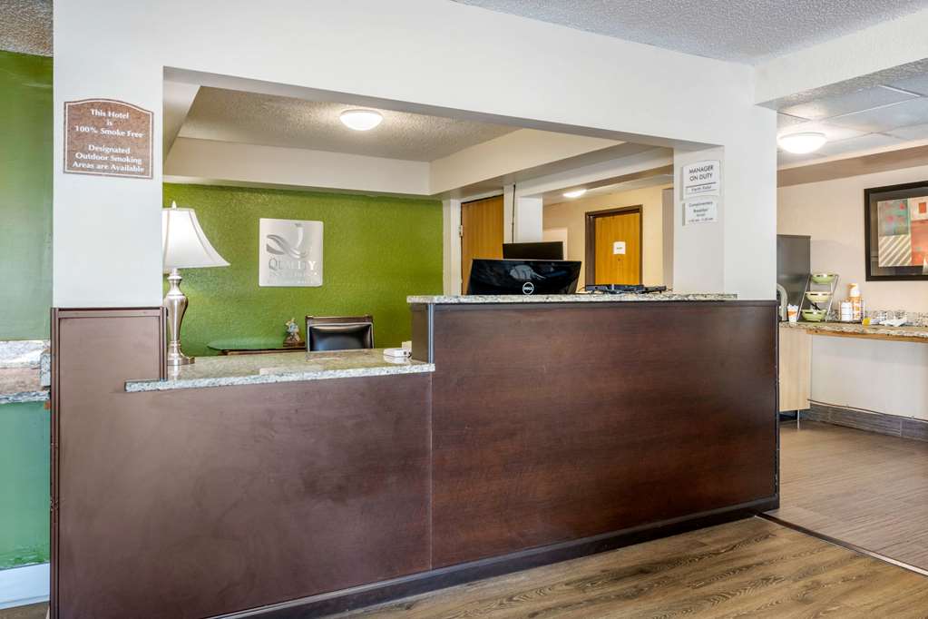 Quality Inn & Suites Leesburg Chain of Lakes - photo 4