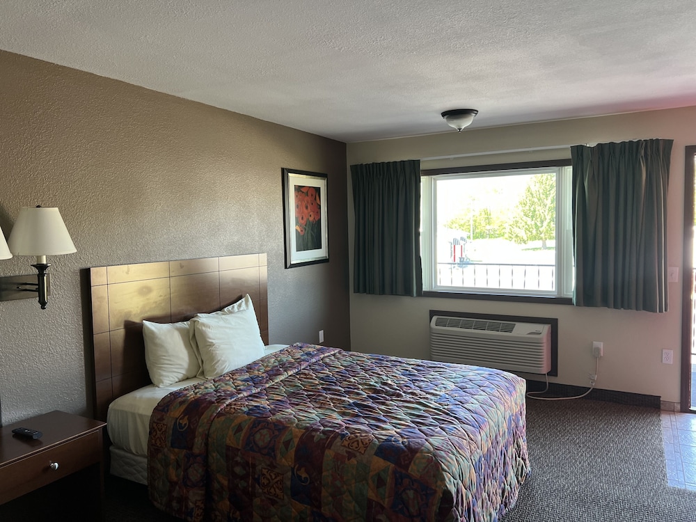 All Star Inn & Suites - photo 116