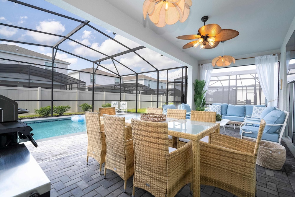 Amazing 5 Suite Home With Resort style Amenities - photo 19