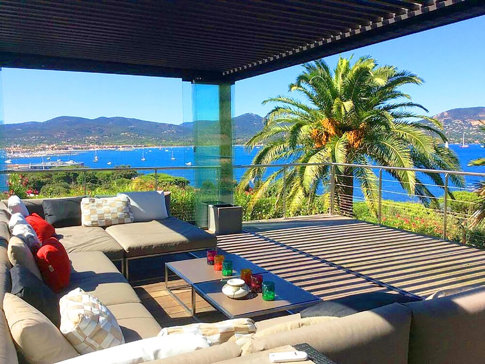 Villa Zara Saint Tropez Holiday Villa — 4-Star Luxury Hotel in Gassin, France