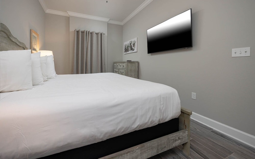 Phoenix Gulf Towers 2606 2 Bedroom Condo - photo 6