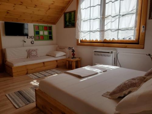 Aria Guesthouse — 4-Star Luxury Hotel in Gjirokaster, Albania