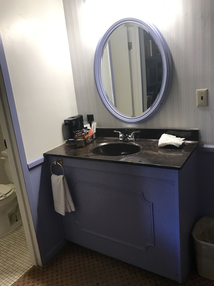 The Charles Inn at Vacationland Inns - photo 64