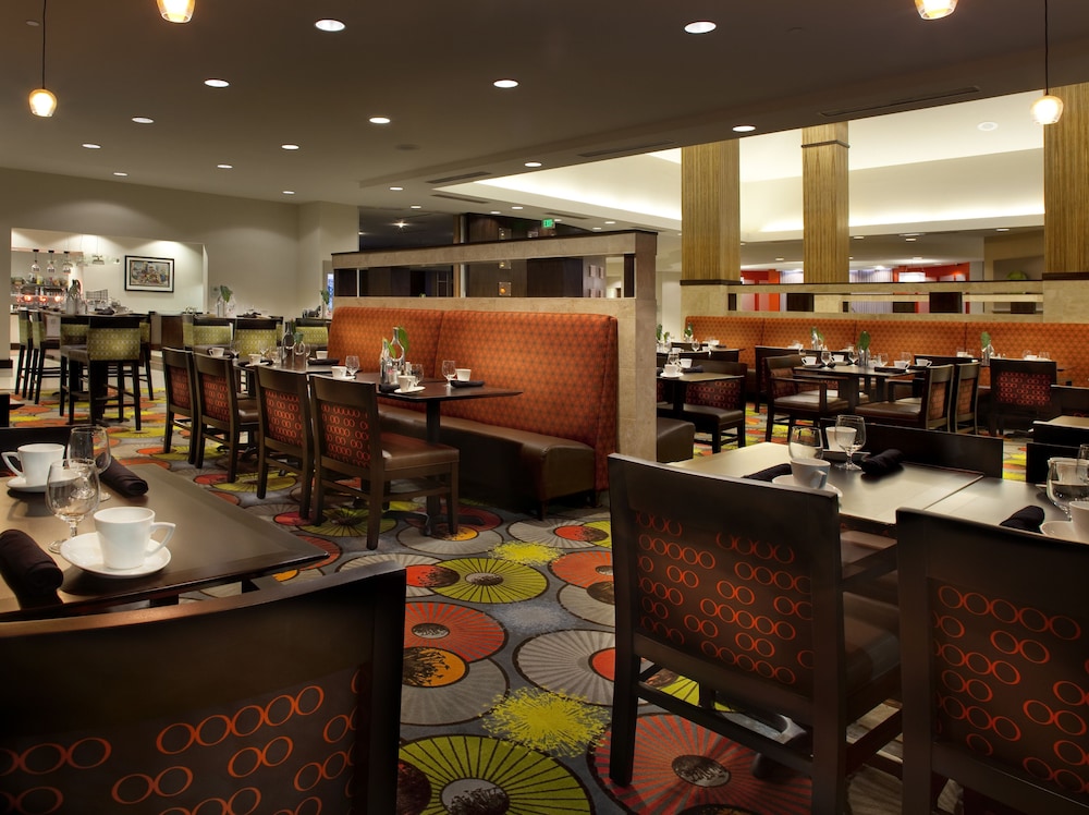 Hilton Garden Inn Denver Cherry Creek - photo 33