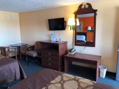 Poteau Inn - photo 12