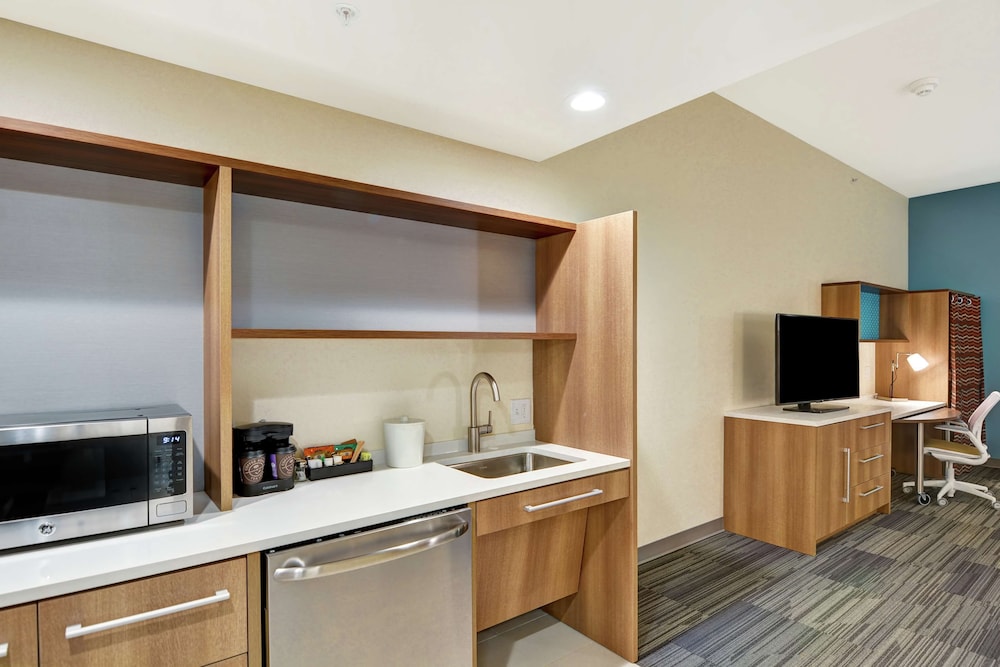 Home2 Suites by Hilton Dayton Vandalia - photo 11