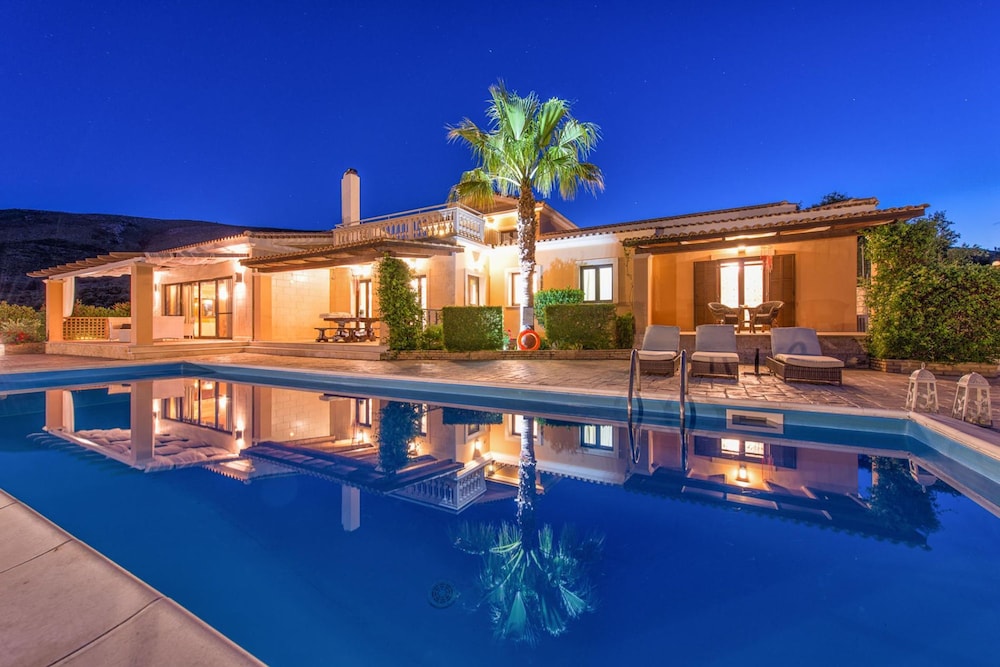 Olive Grove Luxurious Villa with Private Pool Est — 4-Star Luxury Hotel in Zakynthos, Greece