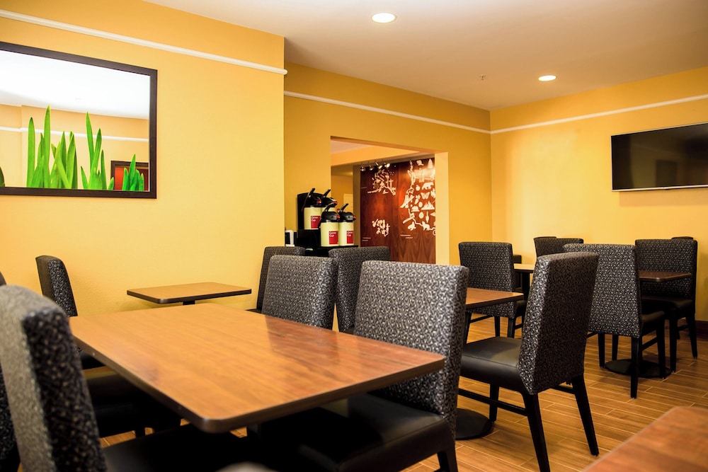 Towneplace Suites Fredericksburg - photo 31