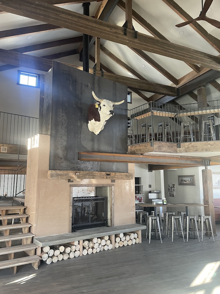 Challis Roadhouse - photo 16