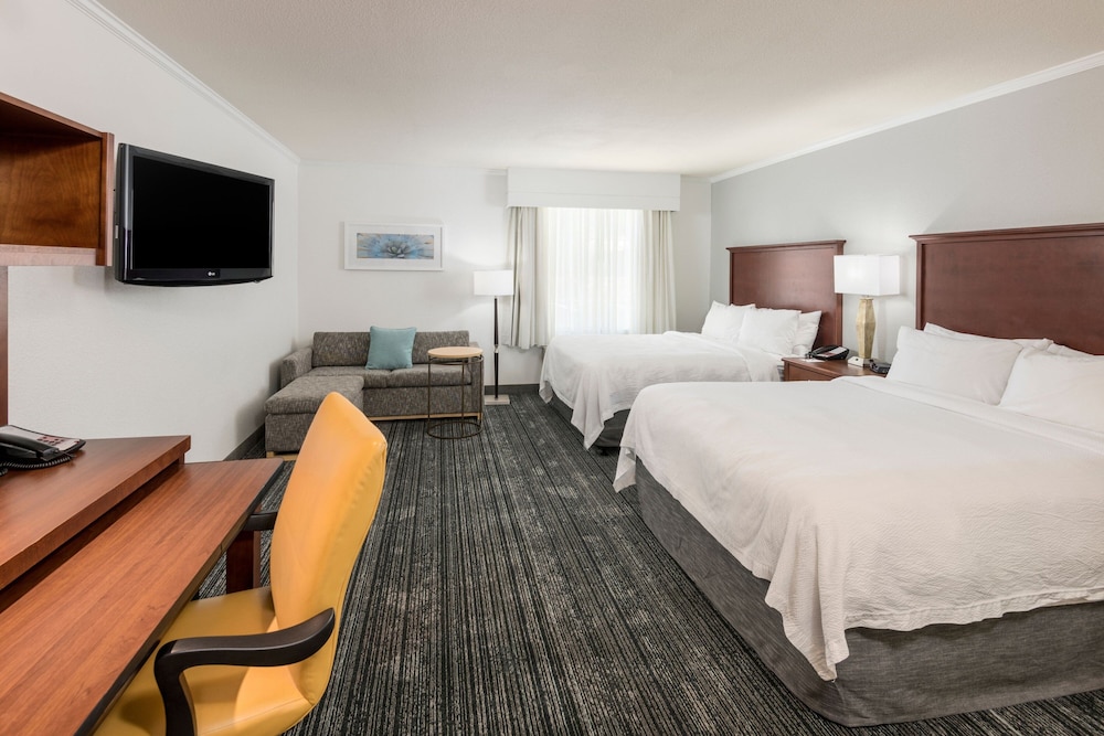 TownePlace Suites Tucson Williams Centre - photo 9