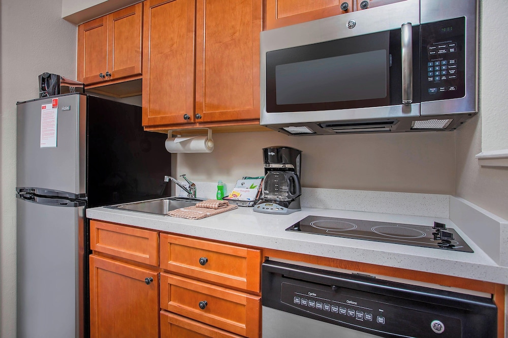 TownePlace Suites by Marriott Knoxville Cedar Bluff - photo 11