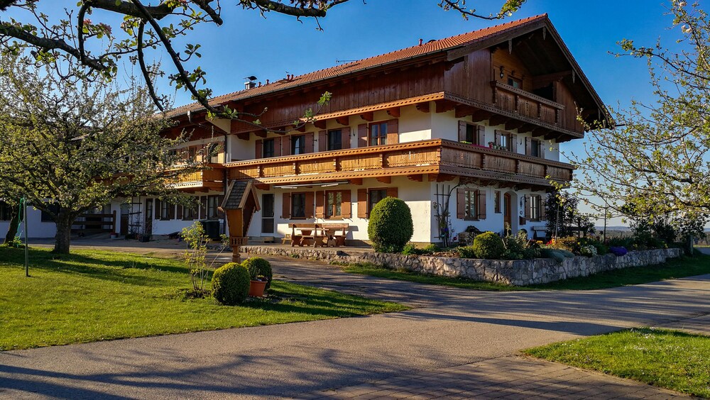 Stephan Michael und Magdalena — 5-Star Luxury Hotel in Grassau, Germany