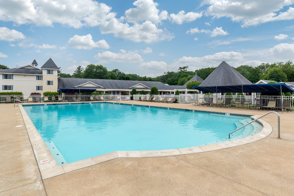 Ogunquit Hotel Suites — Ogunquit