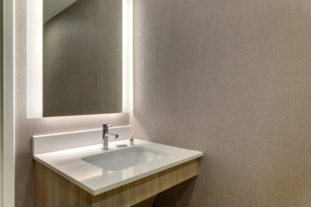 SpringHill Suites by Marriott Cheraw - photo 26