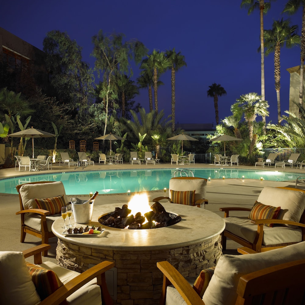 DoubleTree By Hilton San Diego Hotel Circle - photo 36