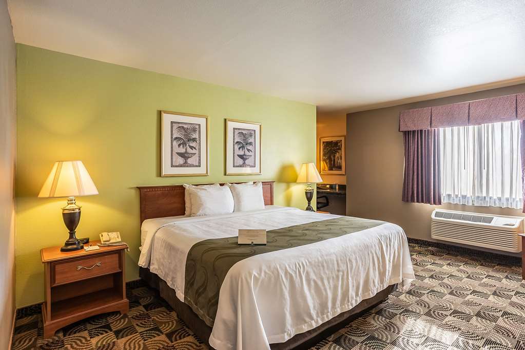 Quality Inn & Suites Hannibal West - photo 6