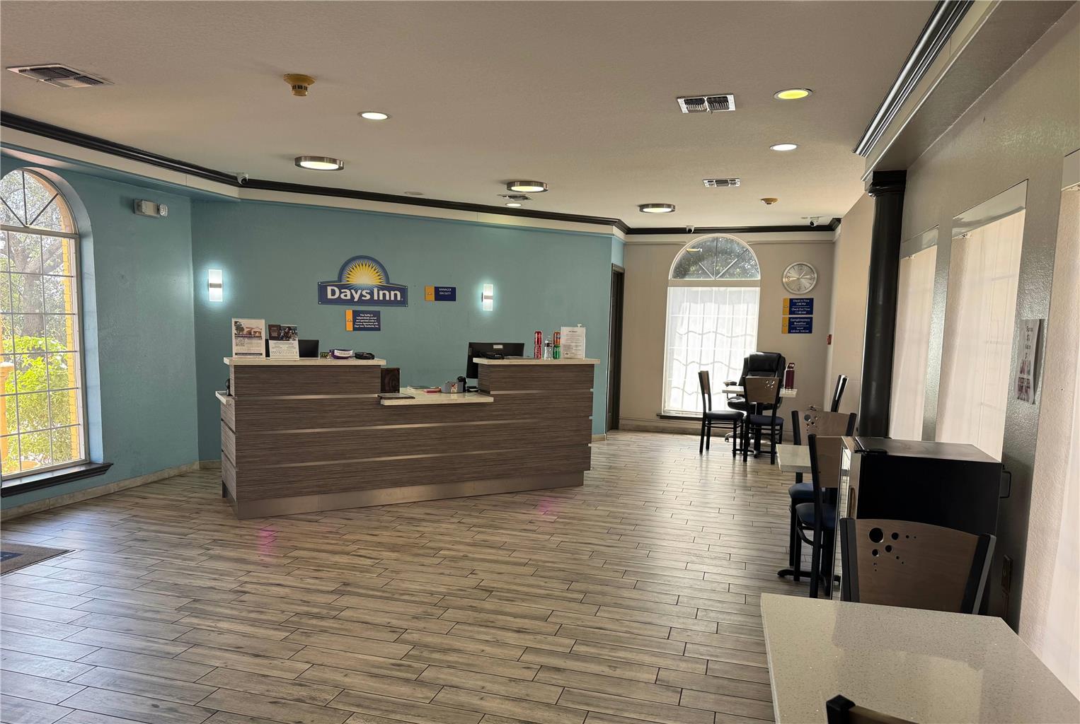 Days Inn by Wyndham Georgetown - photo 6