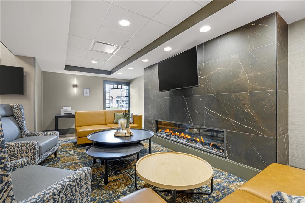 Best Western Potsdam University Park Inn - photo 8