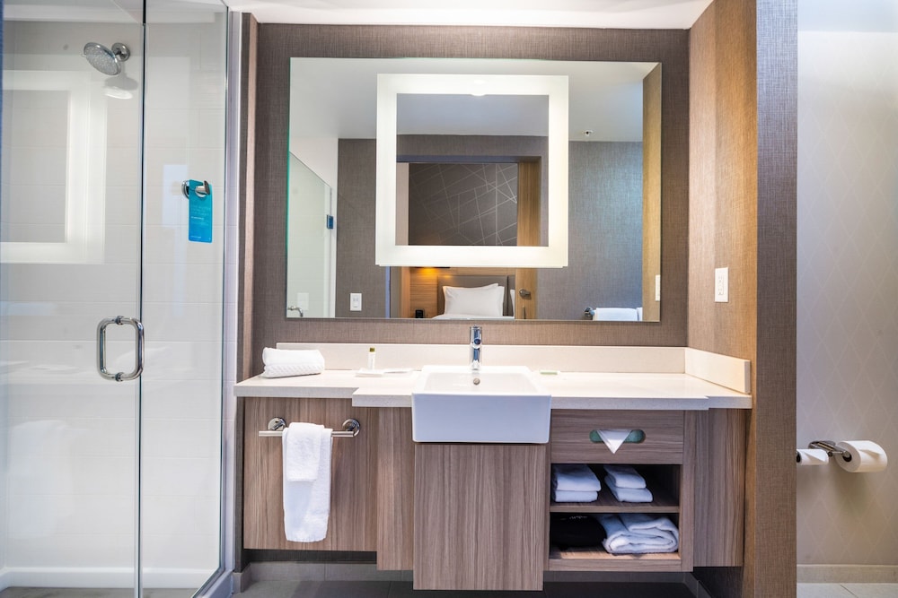 SpringHill Suites by Marriott Kenosha - photo 36