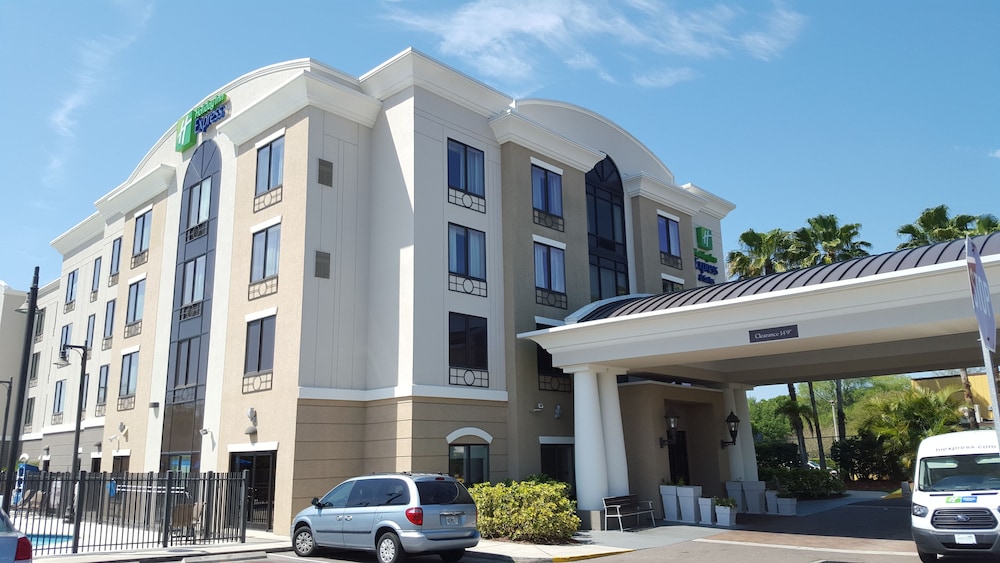 Holiday Inn Express & Suites Tampa USF Busch Gardens by IHG - photo 49