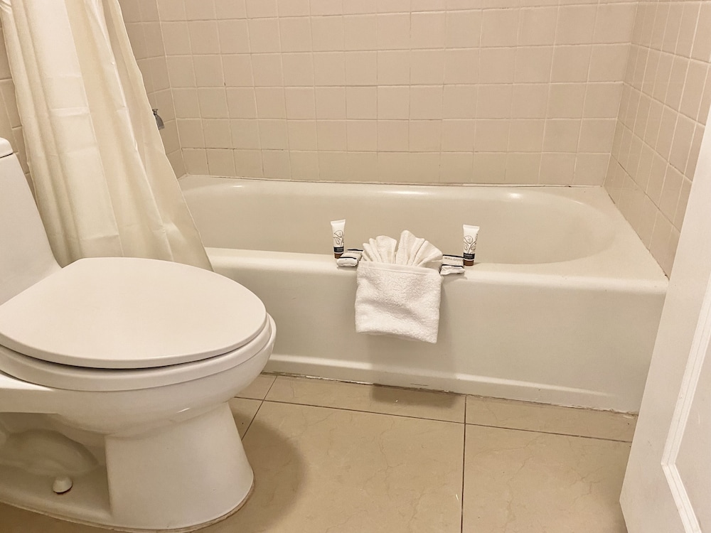 Garden Inn Homestead - photo 32