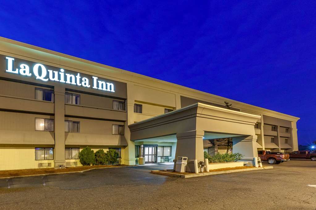 La Quinta Inn by Wyndham Detroit Canton - photo 6