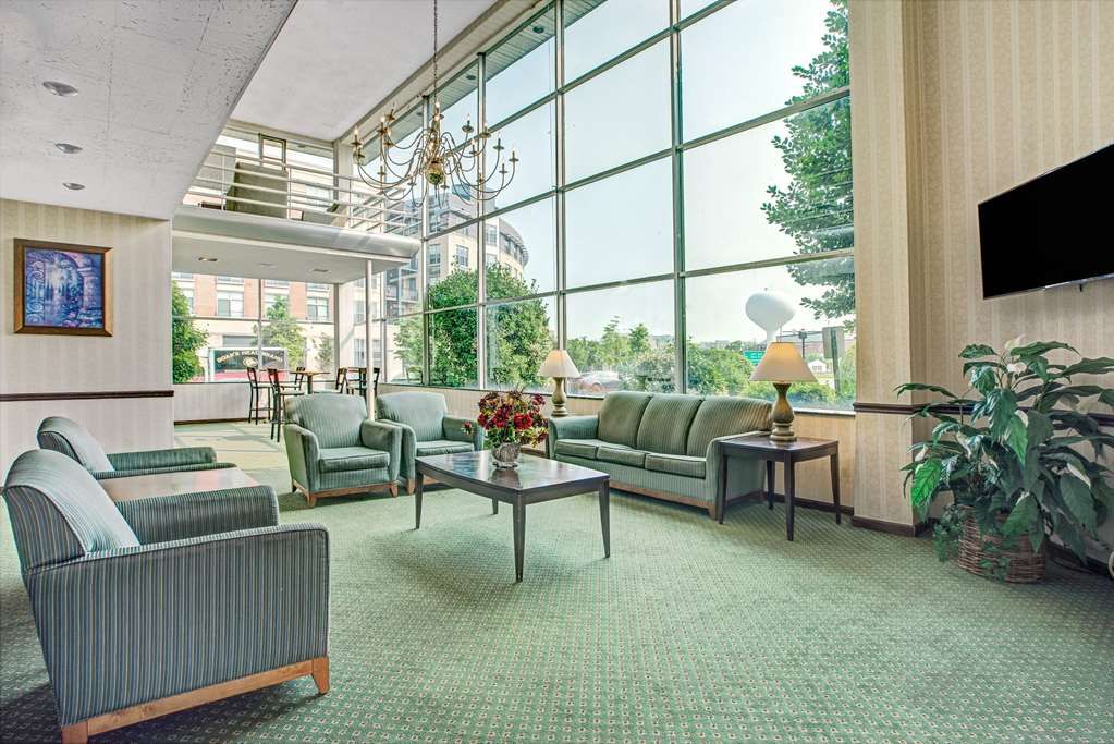 Days Inn by Wyndham Arlington Washington DC - photo 2