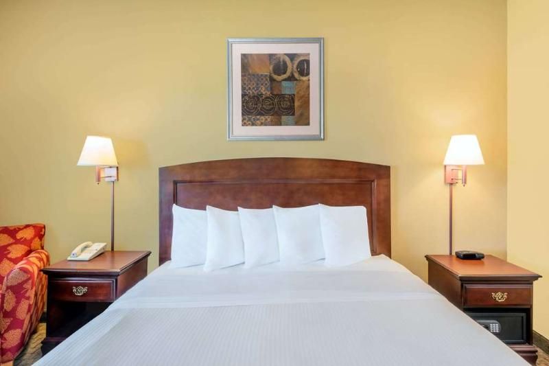 McPherson Inn By Oyo; I 135 - photo 40