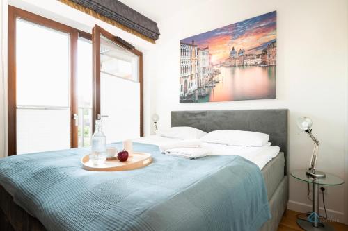 Elegancki Apartament 3city Blisko Rzeki w Gdańsku by Noclegi Renters — 4-Star Luxury Hotel in Gdansk, Poland