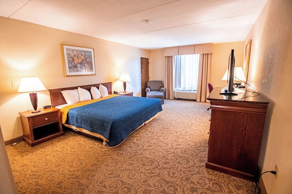 Sturbridge Host Hotel & Conference Center - photo 11