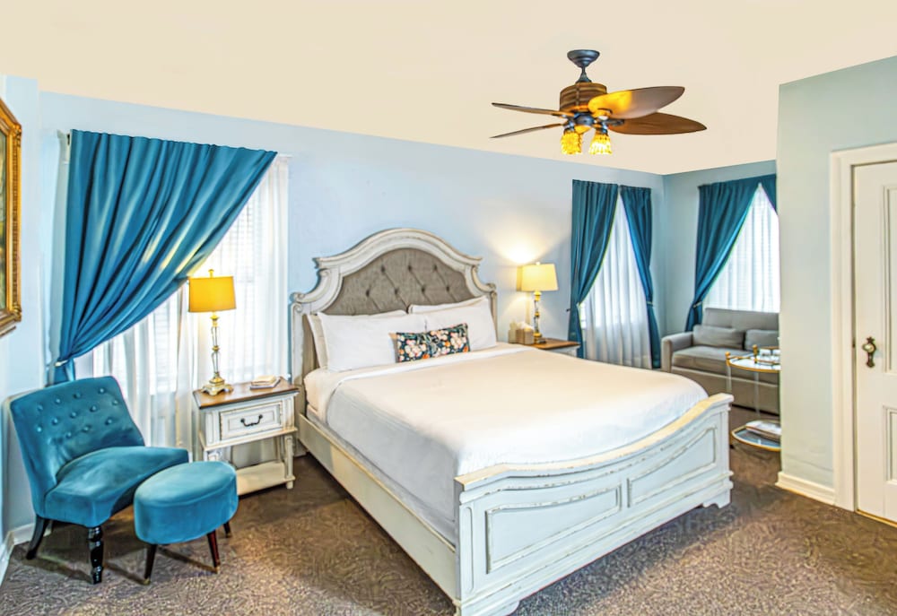 Inn on Charlotte Boutique Hotel - photo 10