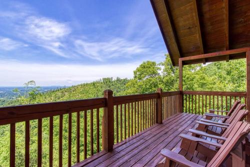 A View From Above Spacious Smoky Mountain Getaway Perfect for Families & Groups - photo 9
