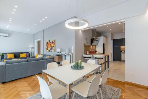 The HostMaster Cosmopolitan Downtown Scent — 4-Star Luxury Hotel in Athens, Greece