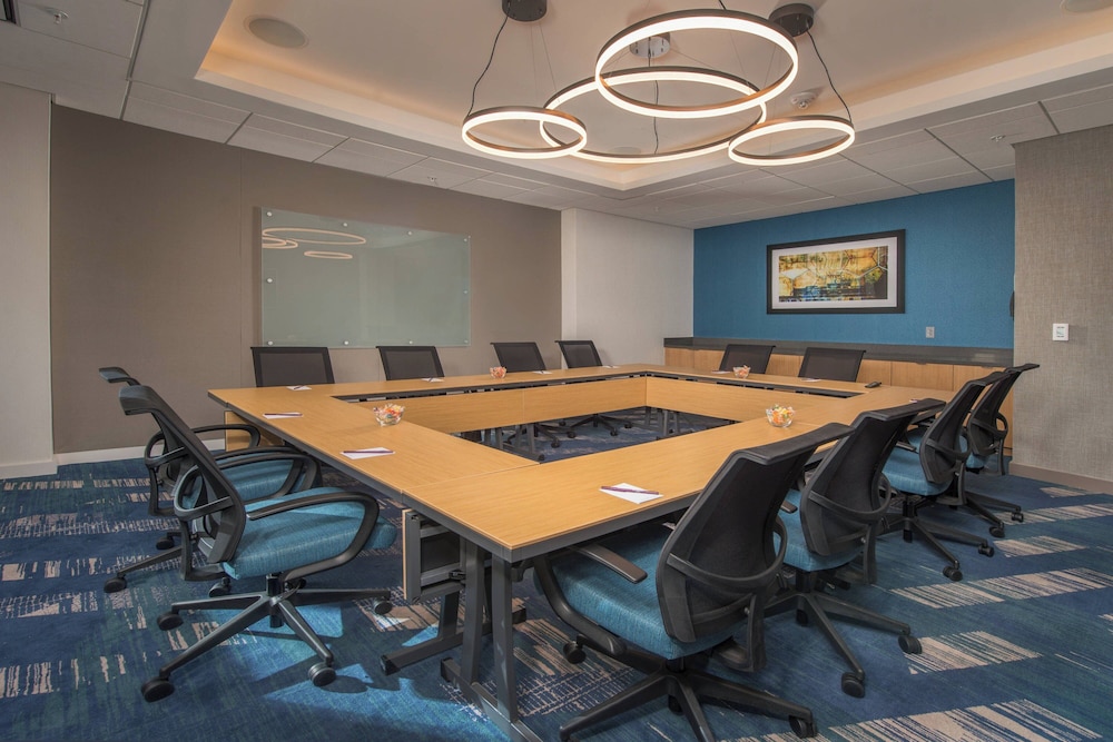 Residence Inn by Marriott Baltimore at The Johns Hopkins Medical Campus - photo 39