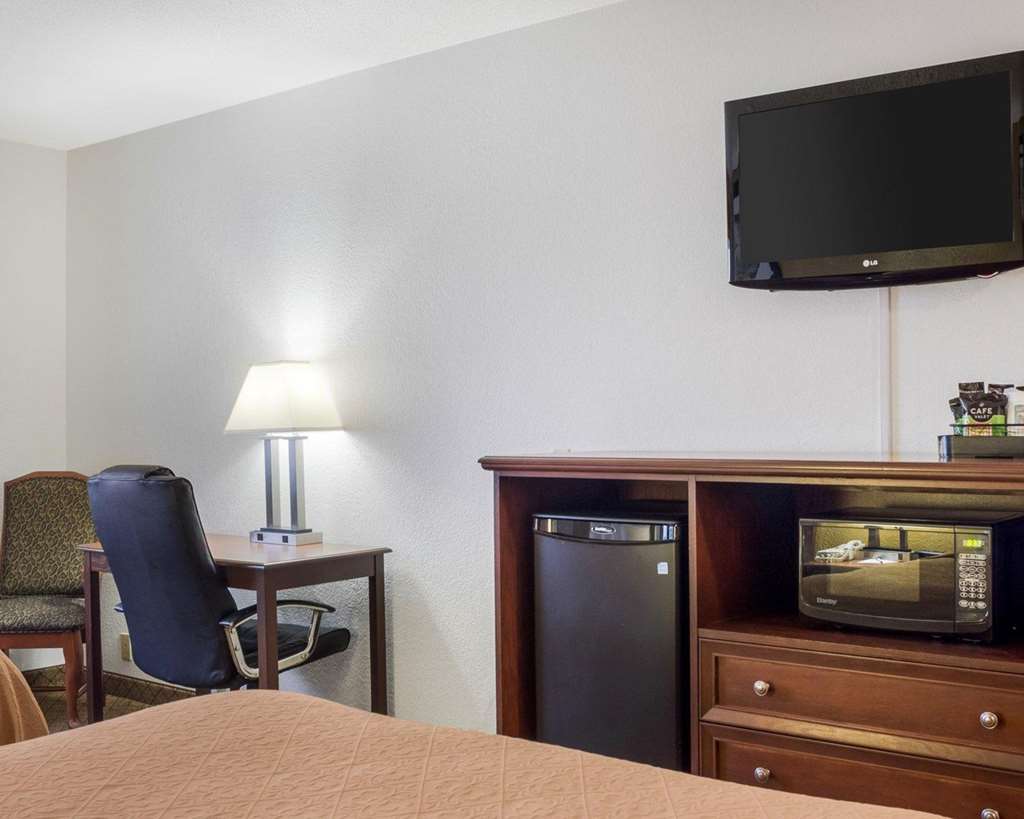 Quality Inn Oacoma Chamberlain - photo 18