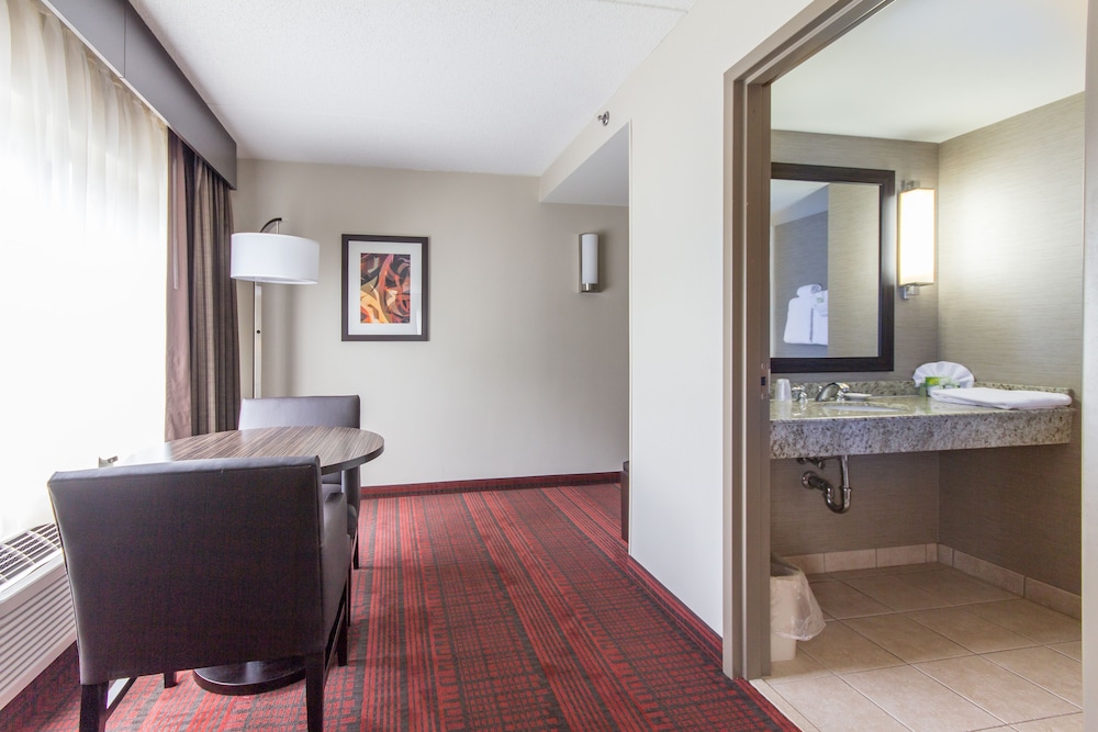 Holiday Inn Express Hotel & Suites Auburn by IHG - photo 6
