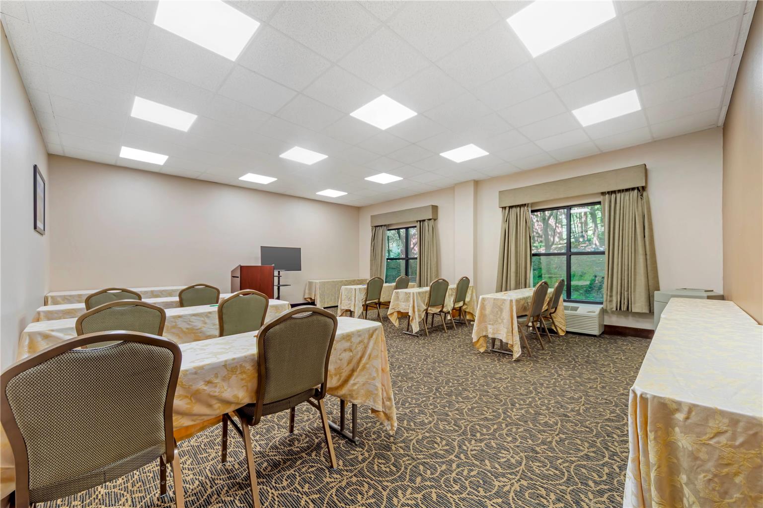 Wingate by Wyndham North East - photo 21