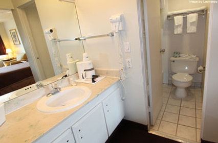 North Temple Inn - photo 3