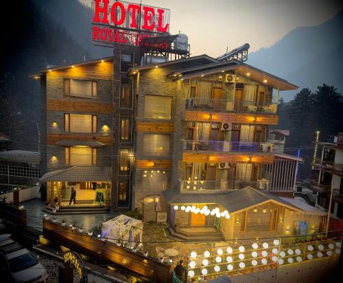 Royal Castle — 4-Star Luxury Hotel in Kulu, India