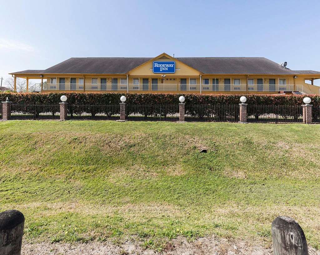 Rodeway Inn South Houston - photo 6