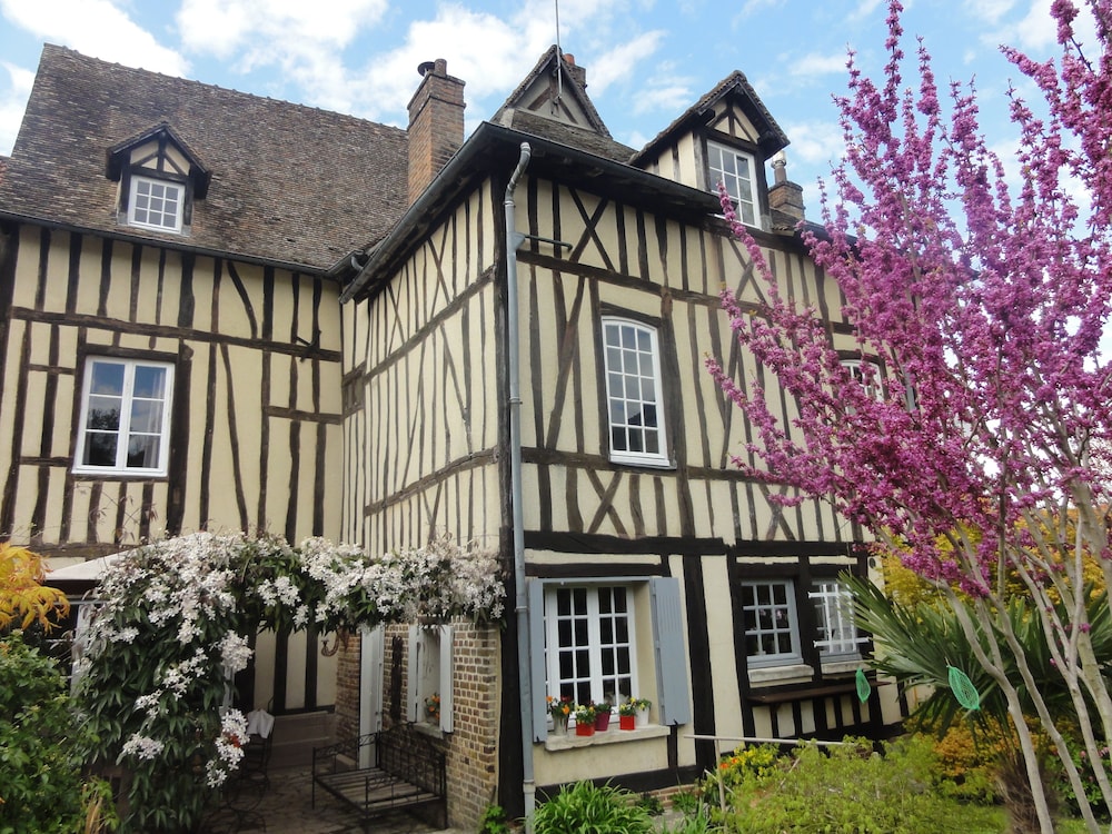 Prieuré Saint Léonard — hotel in Les Andelys