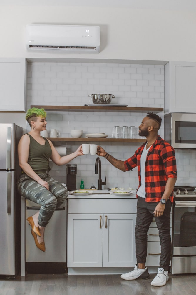 Hancock House - photo 4