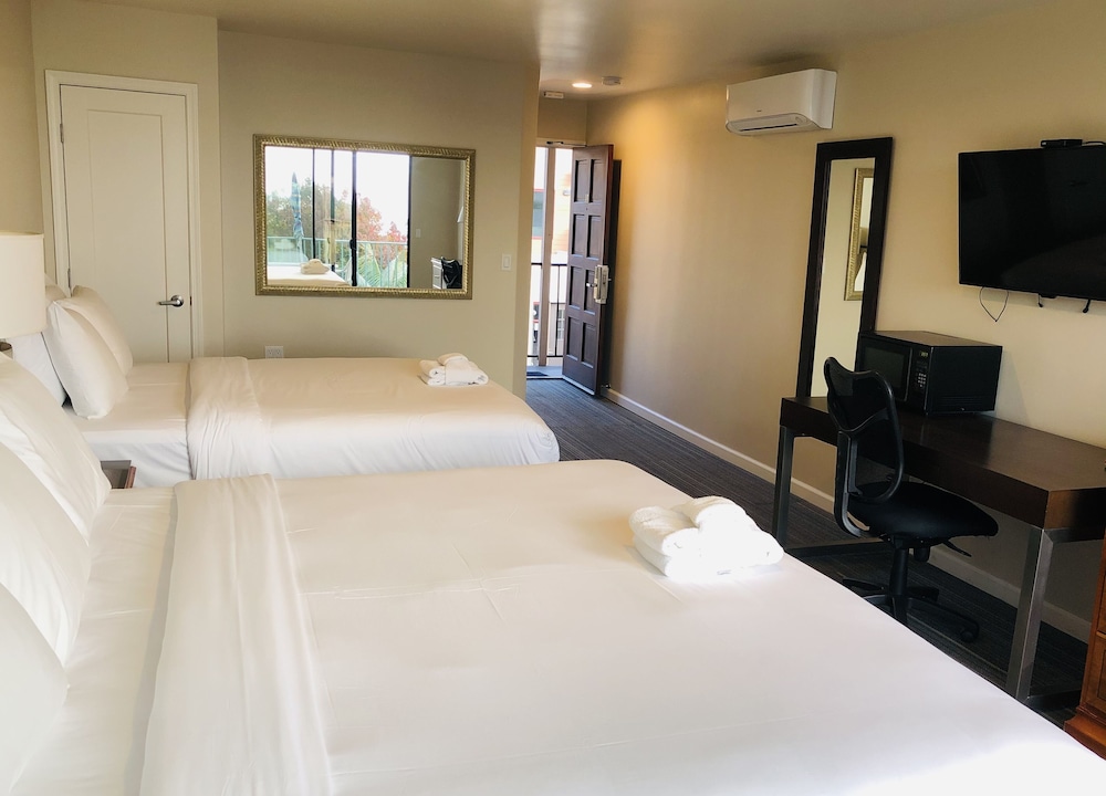 Moonlight Beach Motel - photo 7
