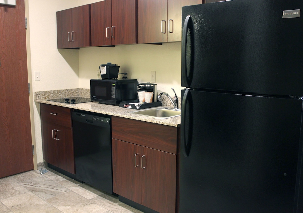 Cobblestone Inn & Suites Lamoni - photo 18