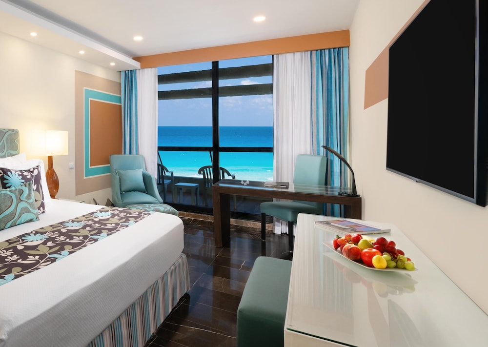 The Pyramid Cancun By Oasis All Inclusive