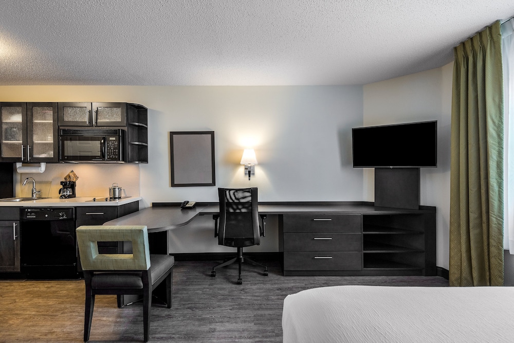 Candlewood Suites Rocky Mount by IHG - photo 11