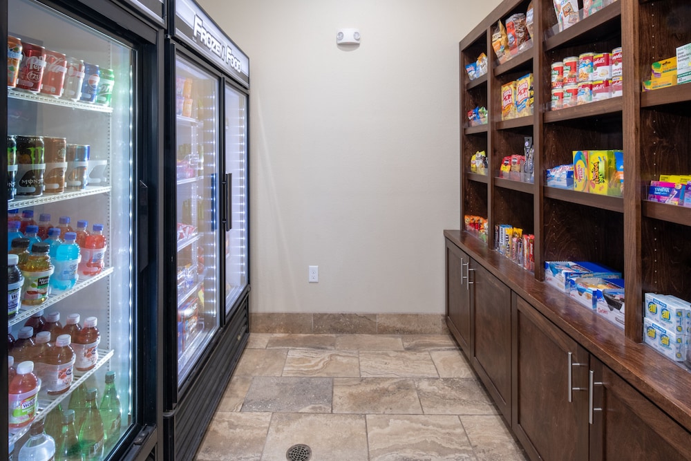 Home Away Suites - photo 33