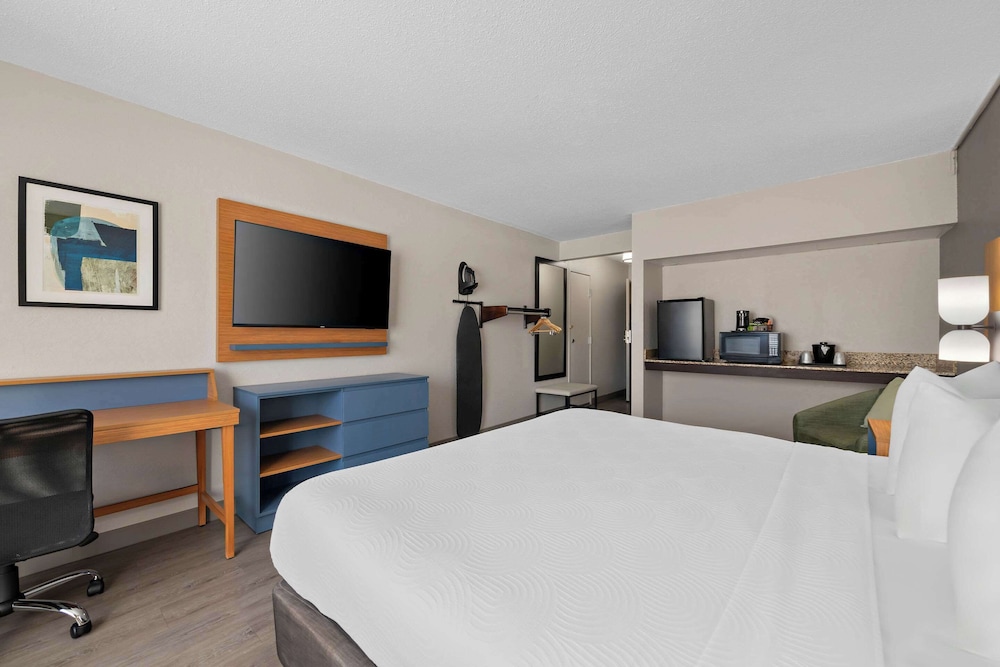 Country Inn & Suites by Radisson Coon Rapids MN - photo 41